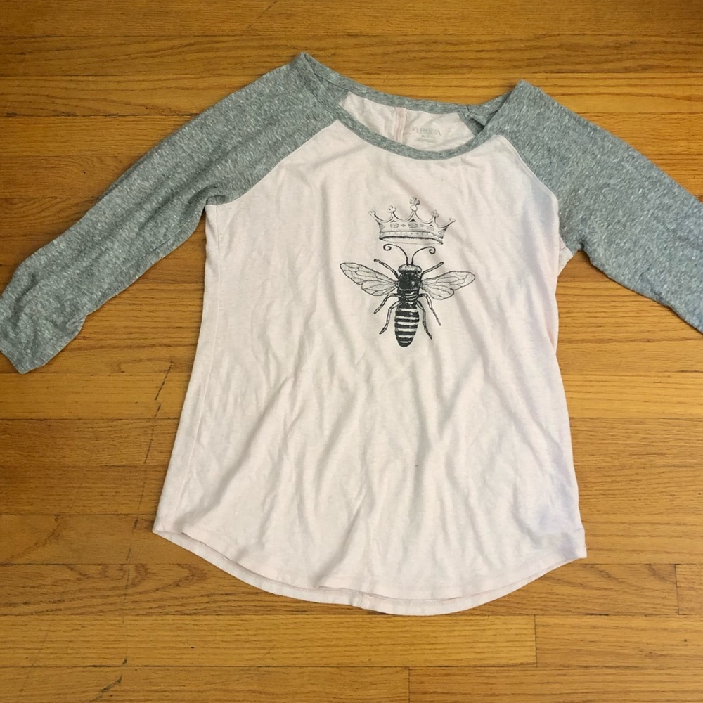 Queen B shirt